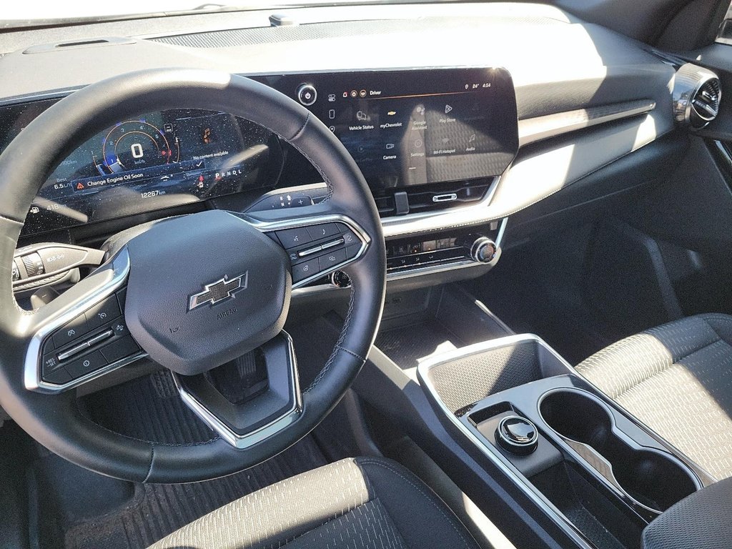 2026 Chevrolet Equinox FWD LT in Stratford, Ontario - 13 - w1024h768px