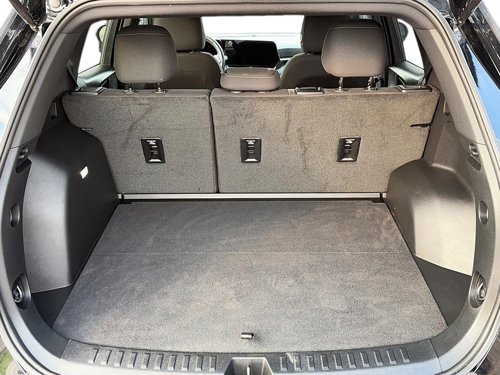 2026 Chevrolet Equinox FWD LT in Stratford, Ontario - 6 - w1024h768px
