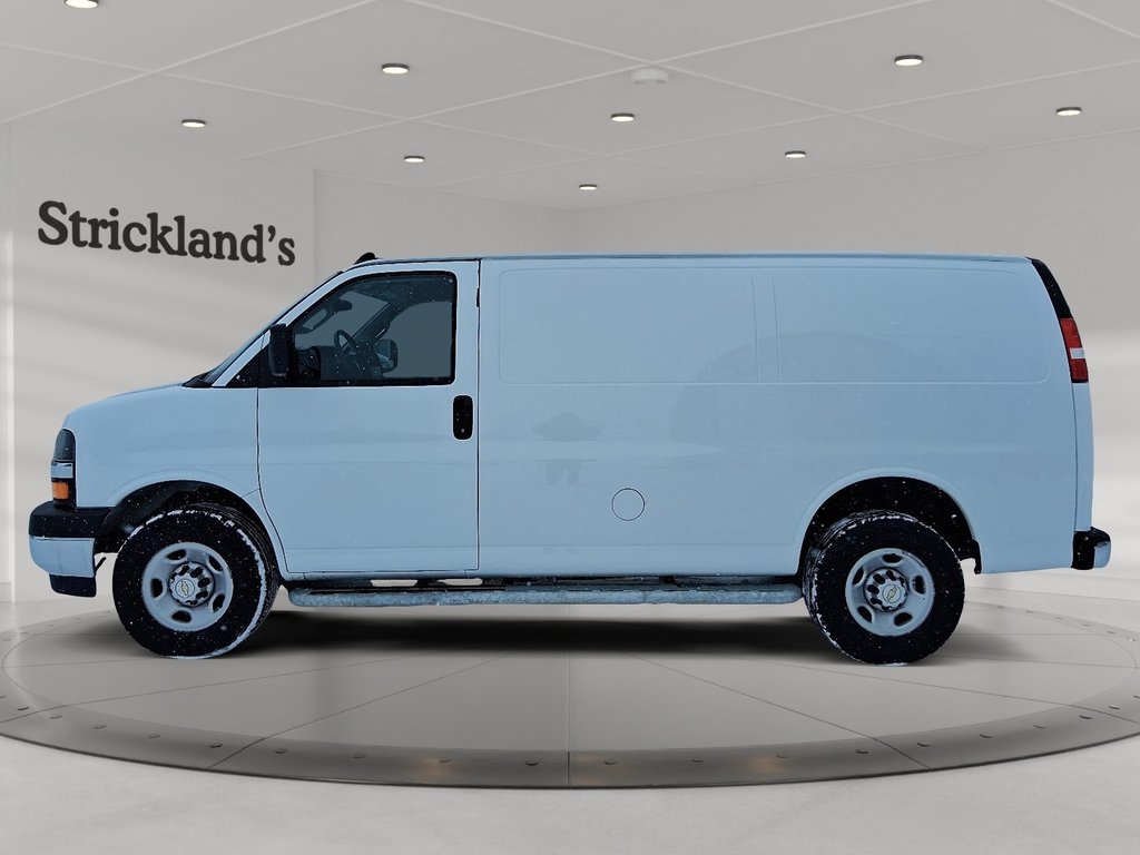 2024 Chevrolet Express Cargo Van 2500 Regular Wheelbase Rear-Wheel Drive in Stratford, Ontario - 5 - w1024h768px