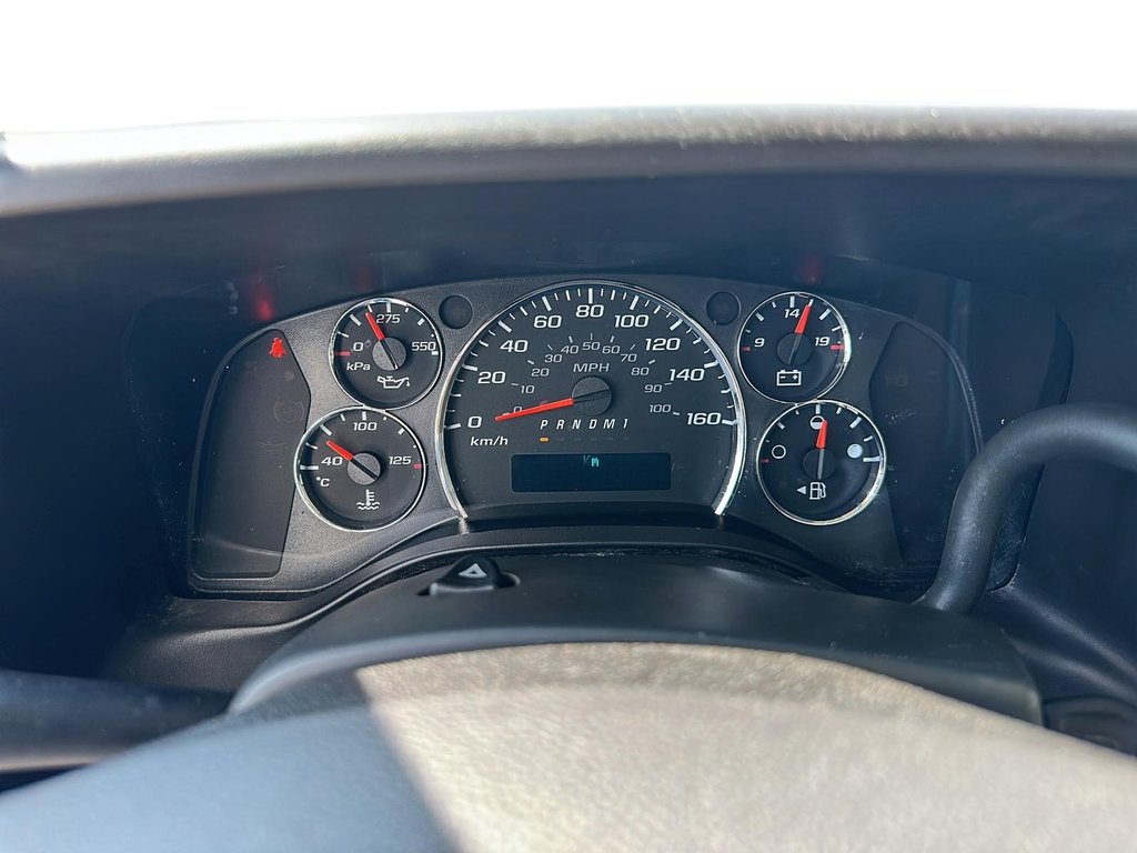 2019 Chevrolet Express Cutaway 4500 177 Wheelbase in Stratford, Ontario - 13 - w1024h768px