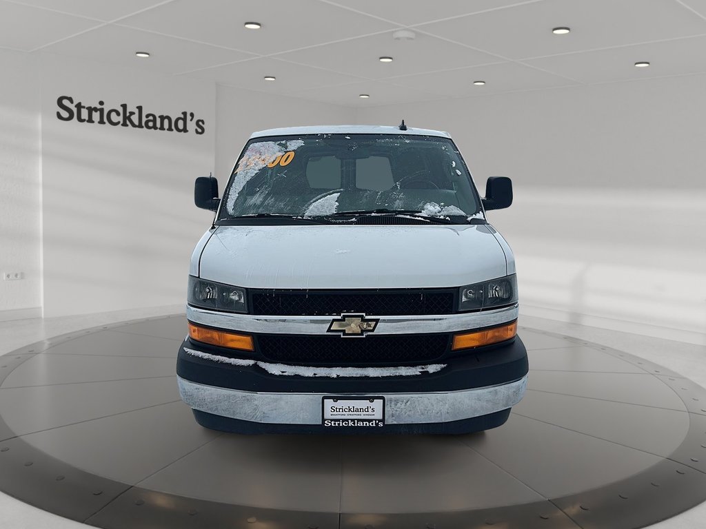 2020 Chevrolet Express Cargo 2500 135 Wheelbase in Stratford, Ontario - 2 - w1024h768px