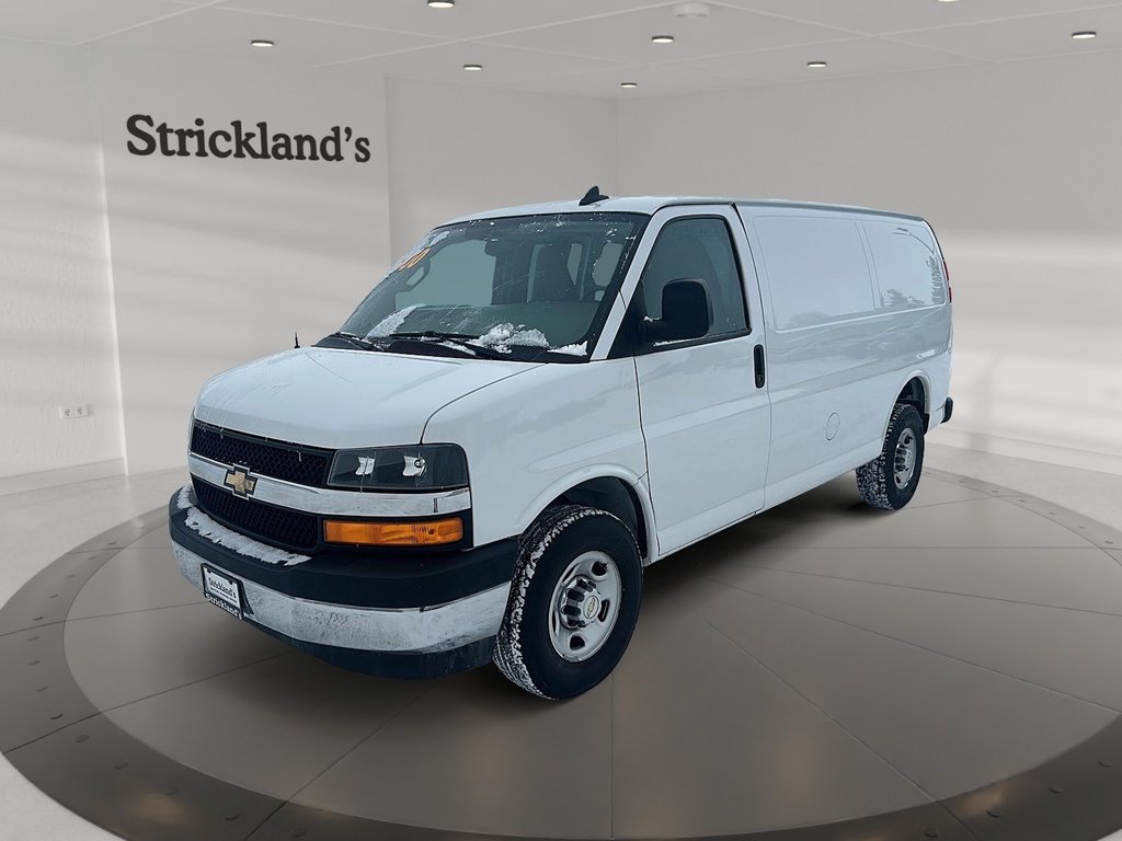 2020 Chevrolet Express Cargo 2500 135 Wheelbase in Stratford, Ontario - 1 - w1024h768px