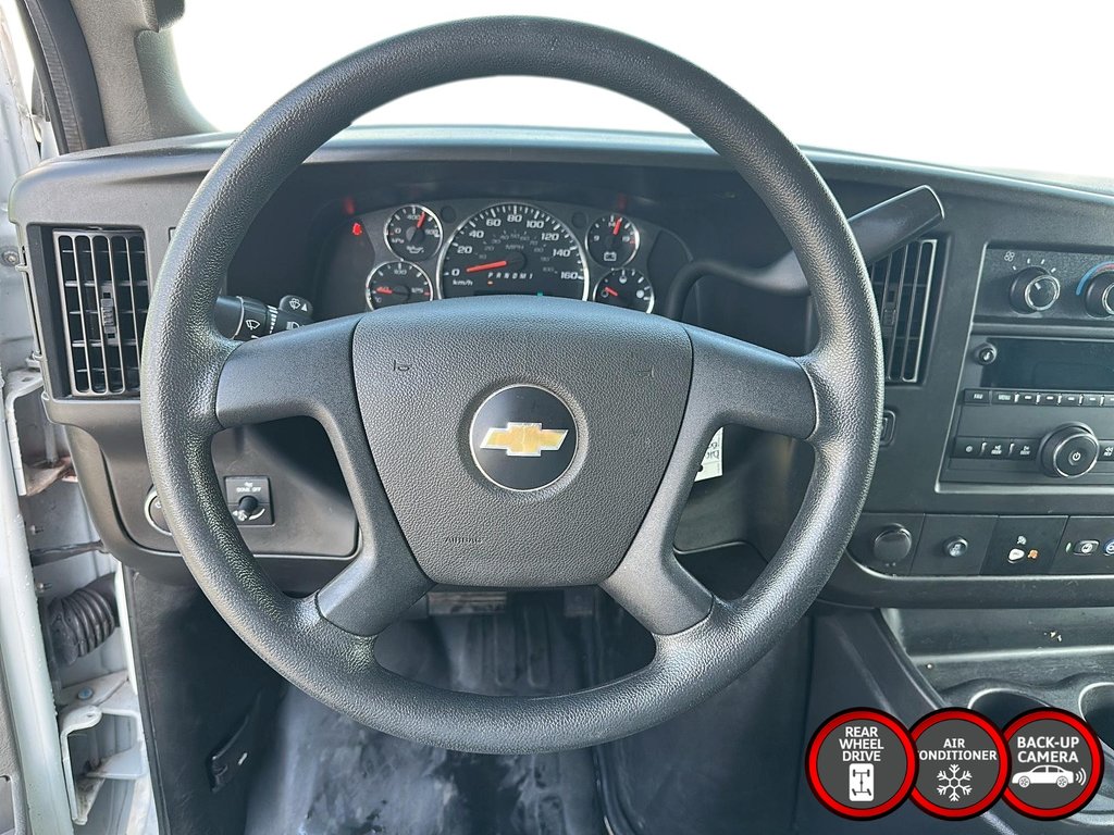 2022 Chevrolet Express Cargo 2500 155 WB 2WD in Stratford, Ontario - 10 - w1024h768px