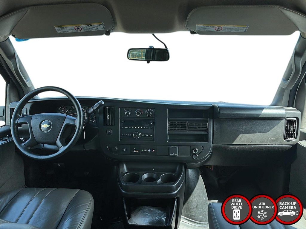 2022 Chevrolet Express Cargo 2500 155 WB 2WD in Stratford, Ontario - 8 - w1024h768px