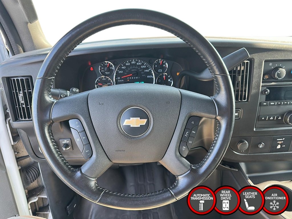 2023 Chevrolet Express Cargo 2500 135 WB 2WD in Stratford, Ontario - 10 - w1024h768px