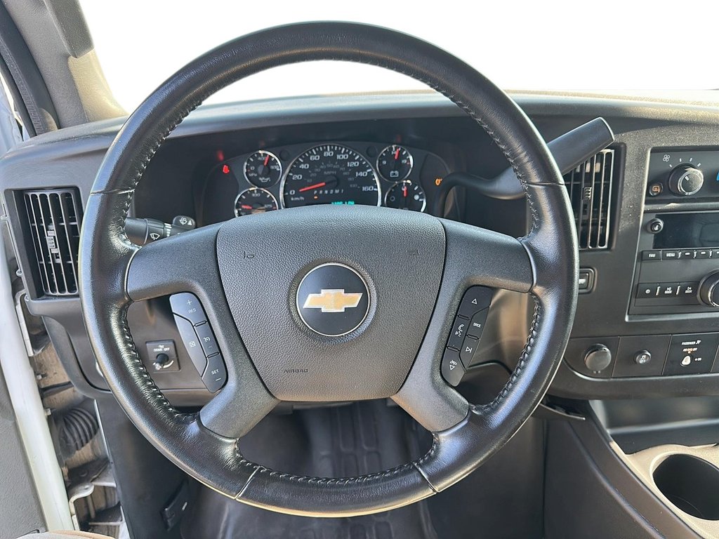 2023 Chevrolet Express Cargo 2500 135 WB 2WD in Stratford, Ontario - 10 - w1024h768px