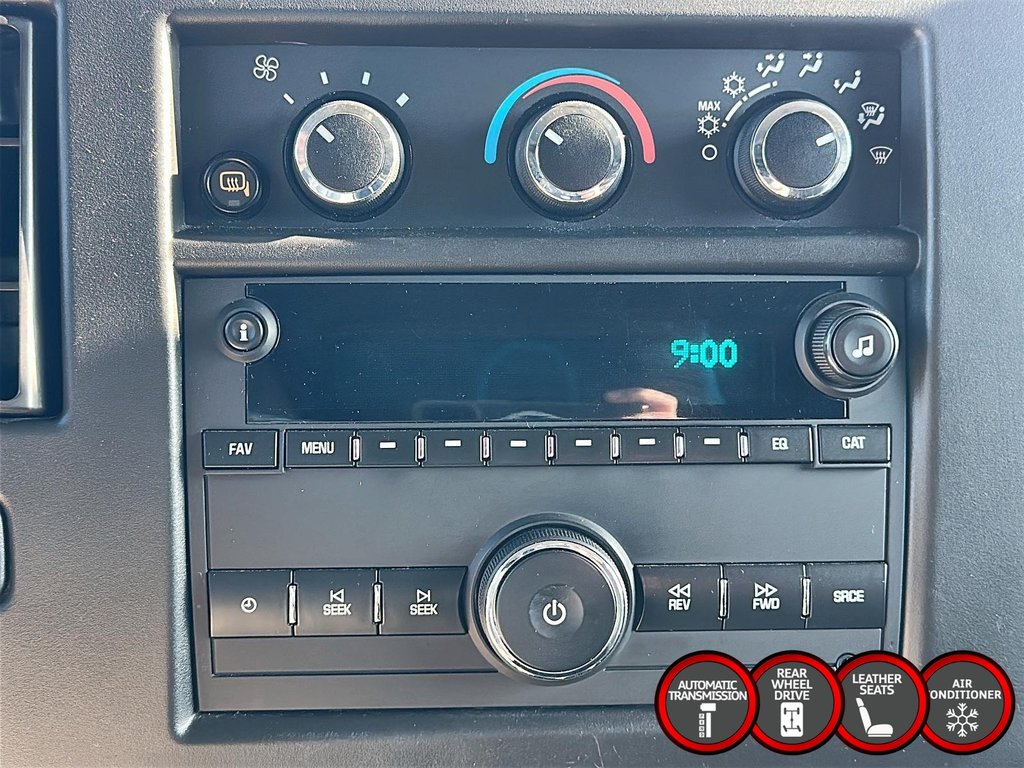 2023 Chevrolet Express Cargo 2500 135 WB 2WD in Stratford, Ontario - 17 - w1024h768px