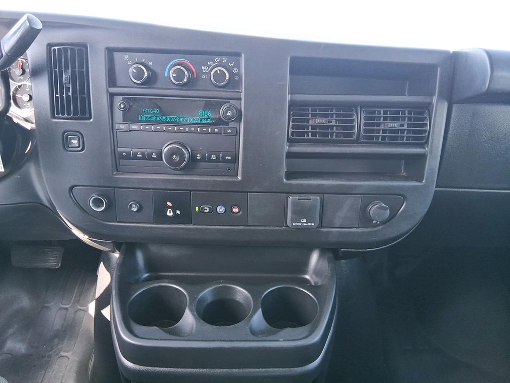 2023 Chevrolet Express Cargo 2500 135 WB 2WD in Stratford, Ontario - 14 - w1024h768px