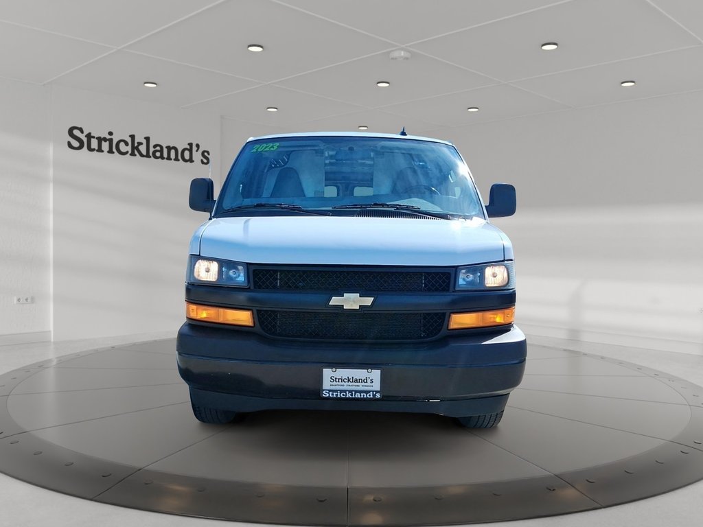 2023 Chevrolet Express Cargo 2500 135 WB 2WD in Stratford, Ontario - 2 - w1024h768px
