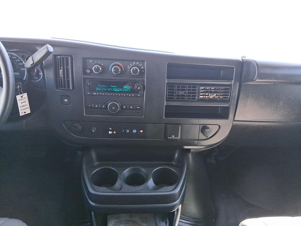 2023 Chevrolet Express Cargo 2500 135 WB 2WD in Stratford, Ontario - 15 - w1024h768px