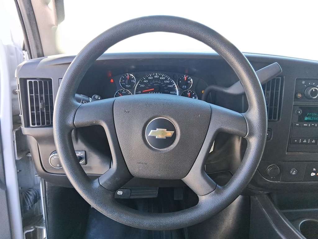 2023 Chevrolet Express Cargo 2500 135 WB 2WD in Stratford, Ontario - 12 - w1024h768px