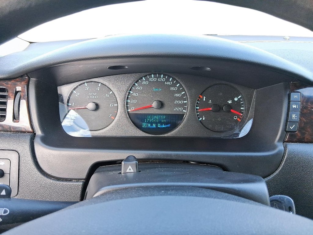 2012 Chevrolet Impala LS Sedan in Stratford, Ontario - 14 - w1024h768px