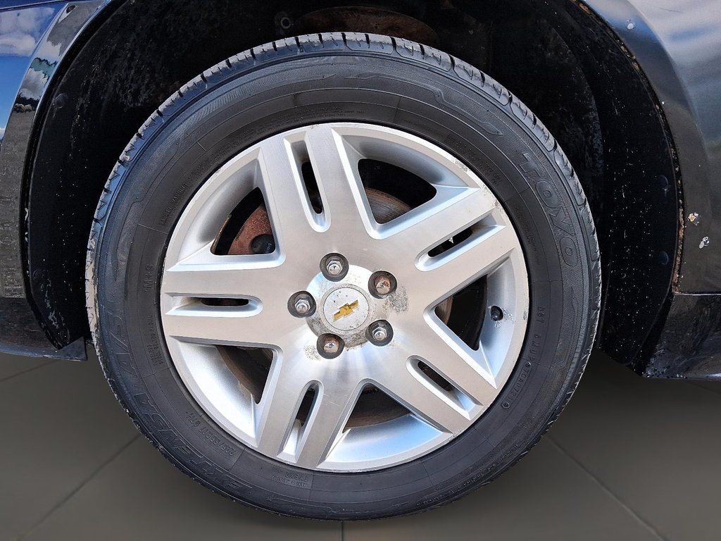 2012 Chevrolet Impala LS Sedan in Stratford, Ontario - 7 - w1024h768px