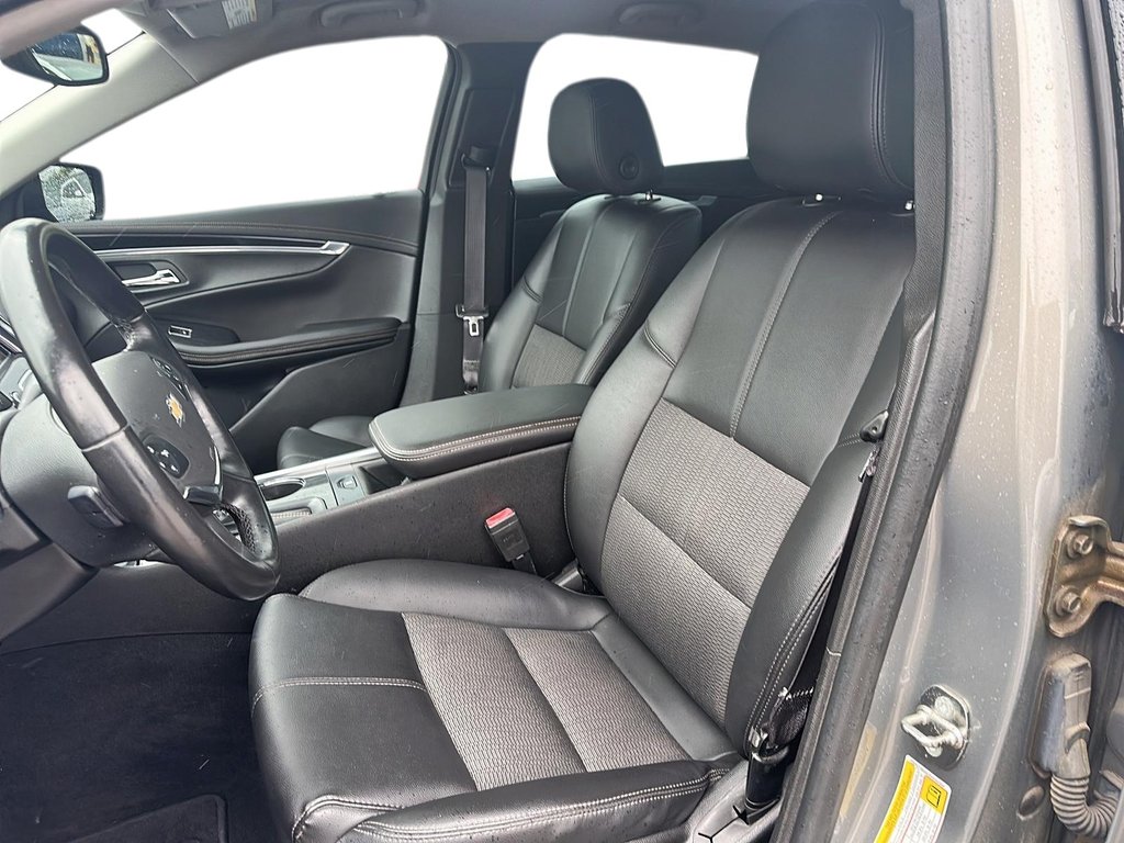 2017 Chevrolet Impala LT in Stratford, Ontario - 8 - w1024h768px