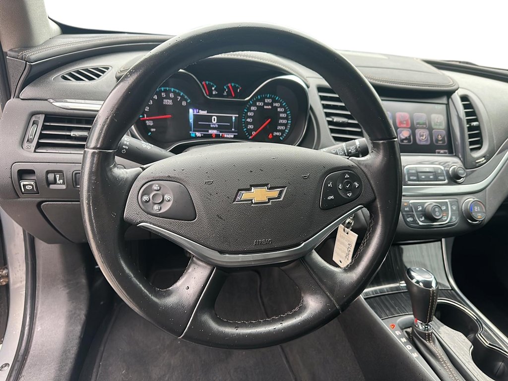 2017 Chevrolet Impala LT in Stratford, Ontario - 11 - w1024h768px