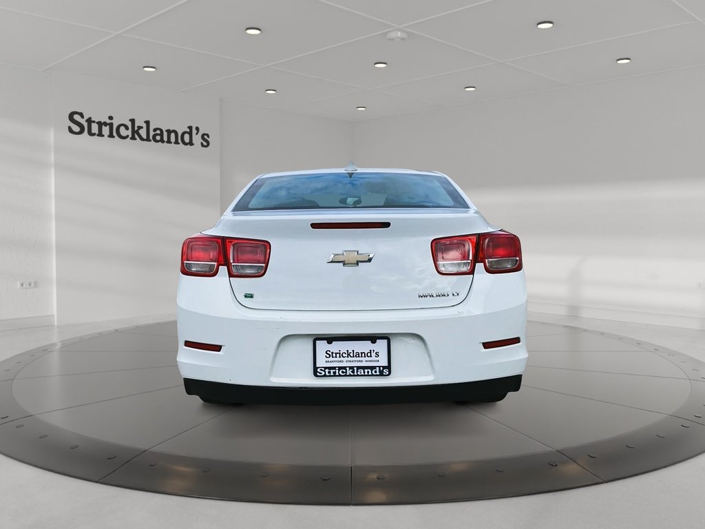 2016 Chevrolet Malibu LT in Stratford, Ontario - 3 - w1024h768px