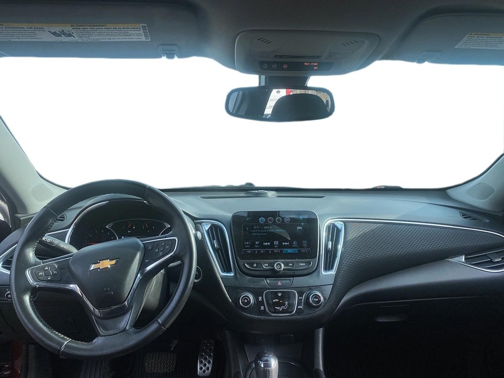 2016 Chevrolet Malibu LT in Stratford, Ontario - 7 - w1024h768px