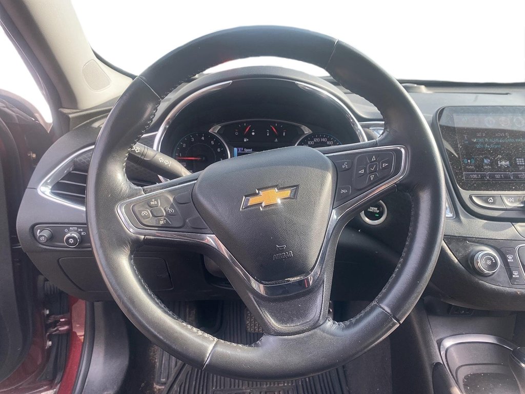 2016 Chevrolet Malibu LT in Stratford, Ontario - 8 - w1024h768px