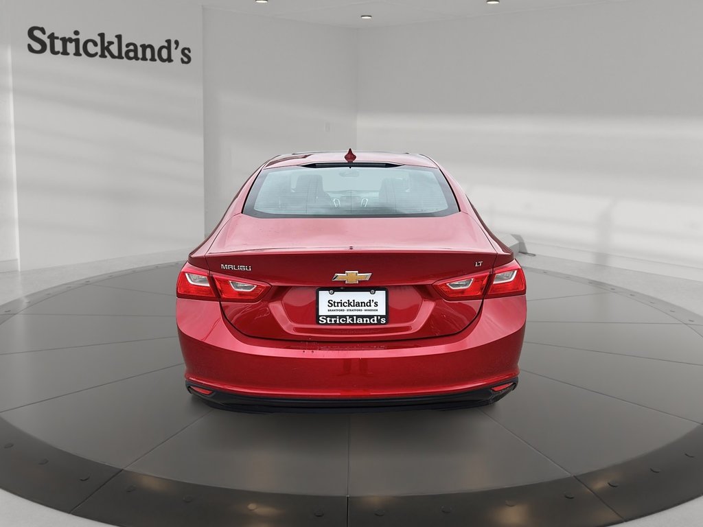 2016 Chevrolet Malibu LT in Stratford, Ontario - 3 - w1024h768px