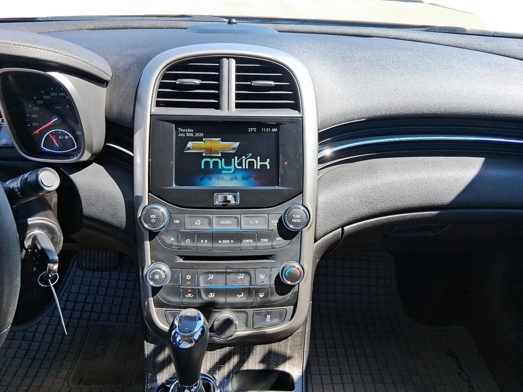 2016 Chevrolet Malibu Limited 1LT in Stratford, Ontario - 15 - w1024h768px