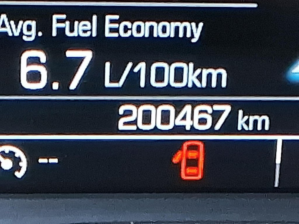 2018 Chevrolet Malibu LT in Stratford, Ontario - 13 - w1024h768px