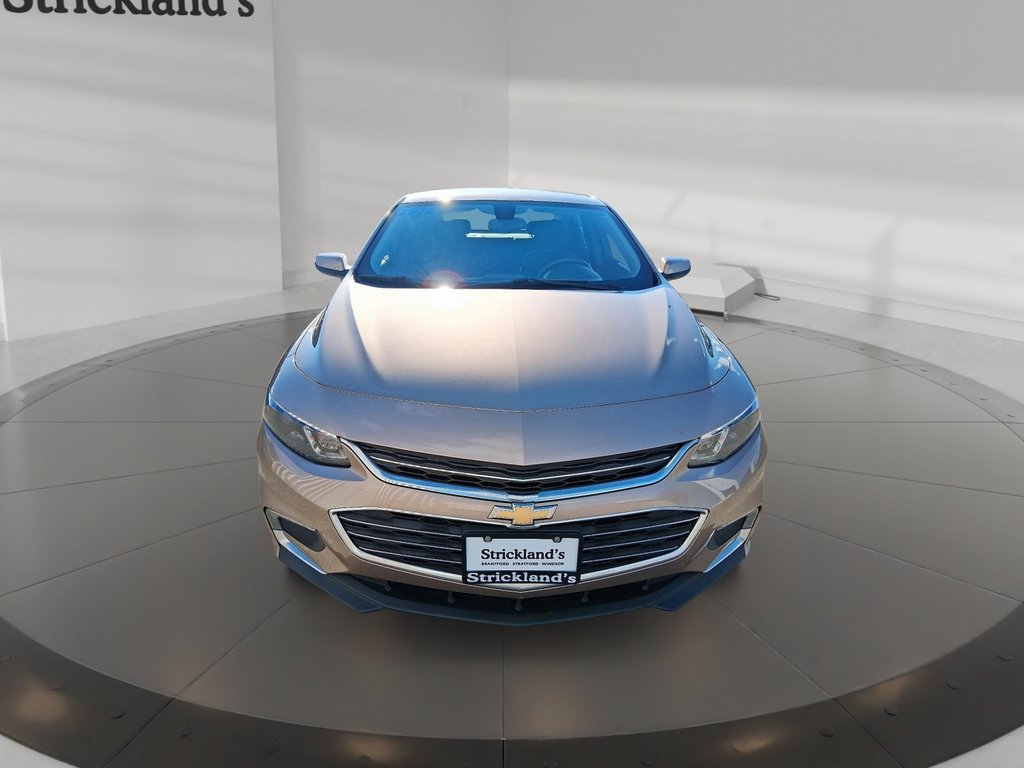 2018 Chevrolet Malibu LT in Stratford, Ontario - 2 - w1024h768px