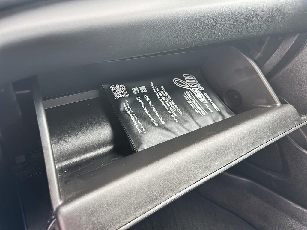 2021 Chevrolet Malibu LS in Stratford, Ontario - 14 - w1024h768px