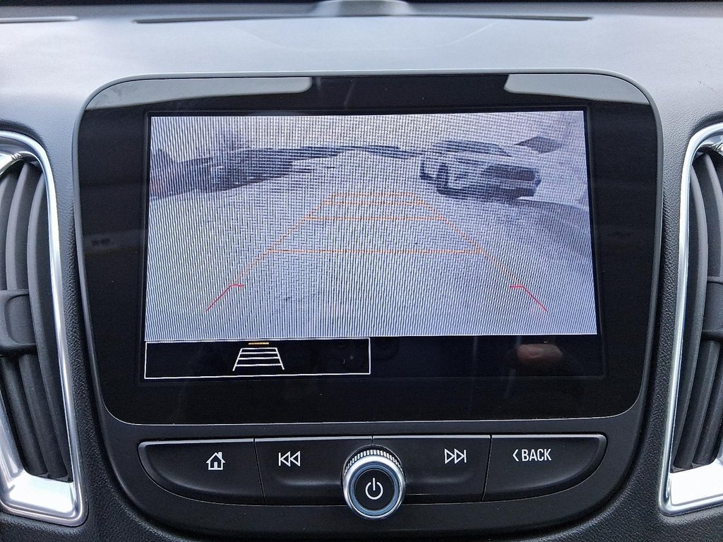 2021 Chevrolet Malibu LT in Stratford, Ontario - 17 - w1024h768px