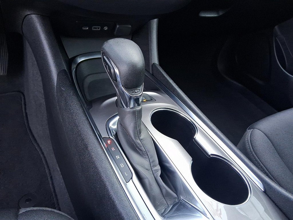 2021 Chevrolet Malibu LT in Stratford, Ontario - 16 - w1024h768px