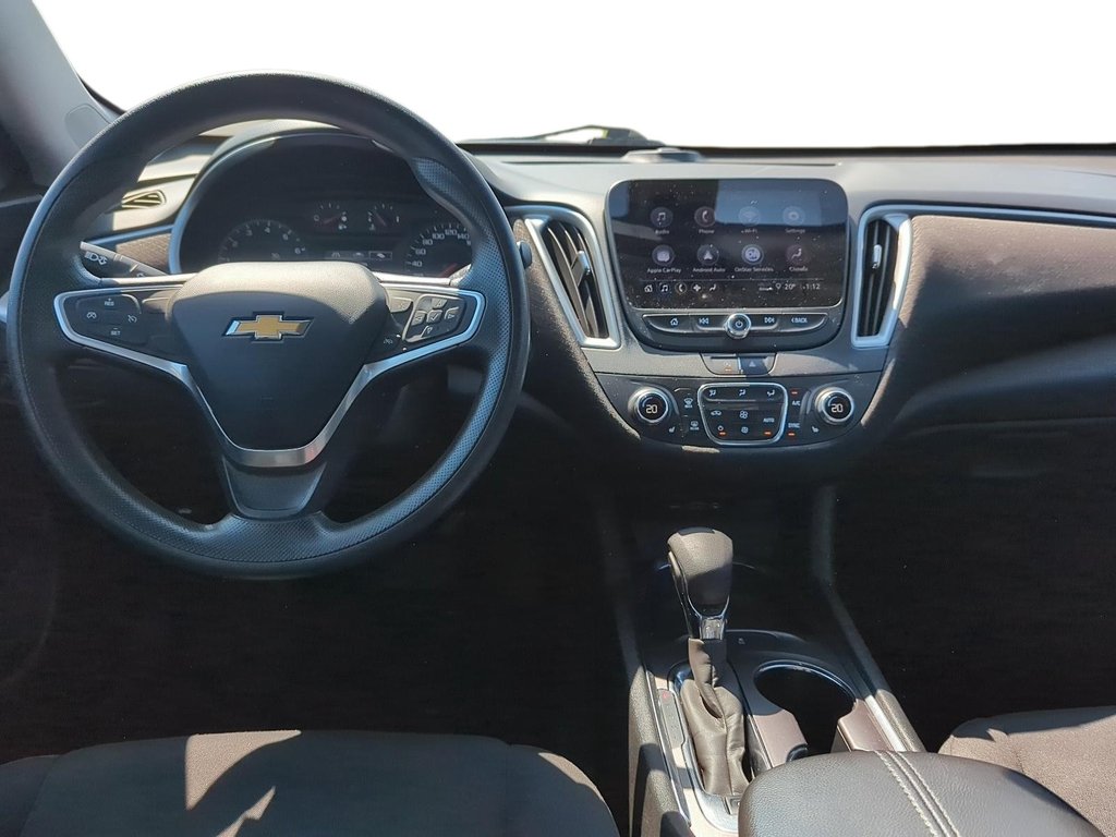 2022 Chevrolet Malibu LT in Stratford, Ontario - 10 - w1024h768px