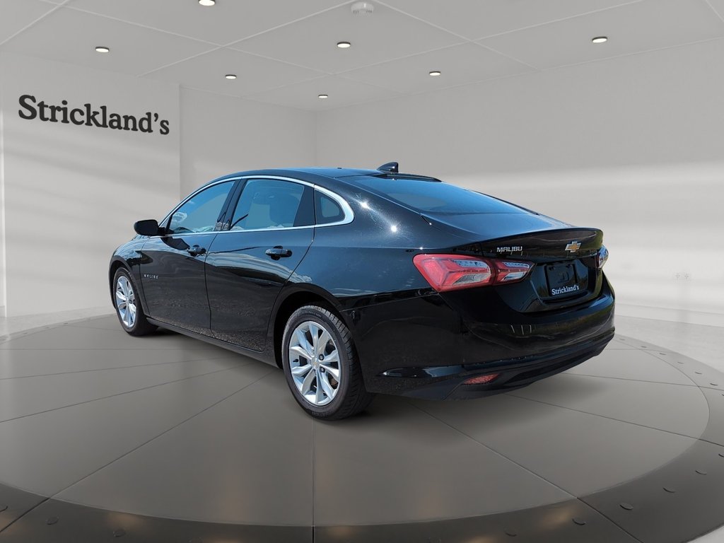2022 Chevrolet Malibu LT in Stratford, Ontario - 4 - w1024h768px