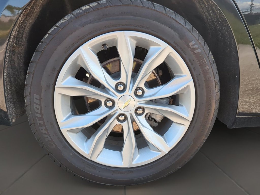 2022 Chevrolet Malibu LT in Stratford, Ontario - 7 - w1024h768px