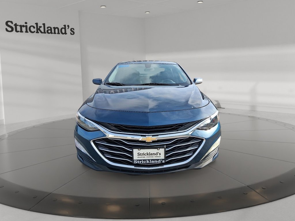 2022 Chevrolet Malibu LT in Stratford, Ontario - 2 - w1024h768px