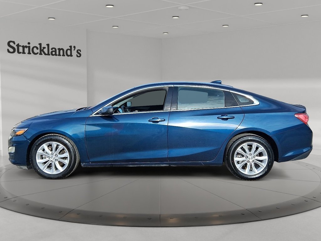 2022 Chevrolet Malibu LT in Stratford, Ontario - 5 - w1024h768px