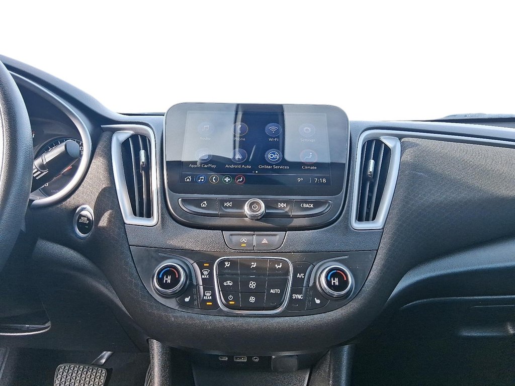 2022 Chevrolet Malibu LT in Stratford, Ontario - 15 - w1024h768px