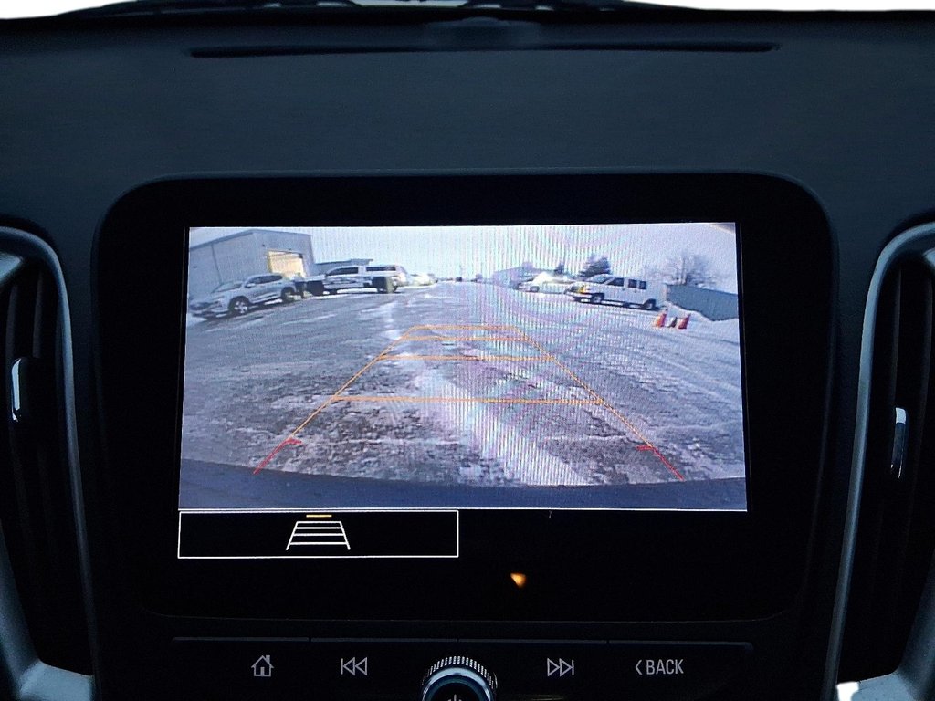 2022 Chevrolet Malibu LT in Stratford, Ontario - 17 - w1024h768px