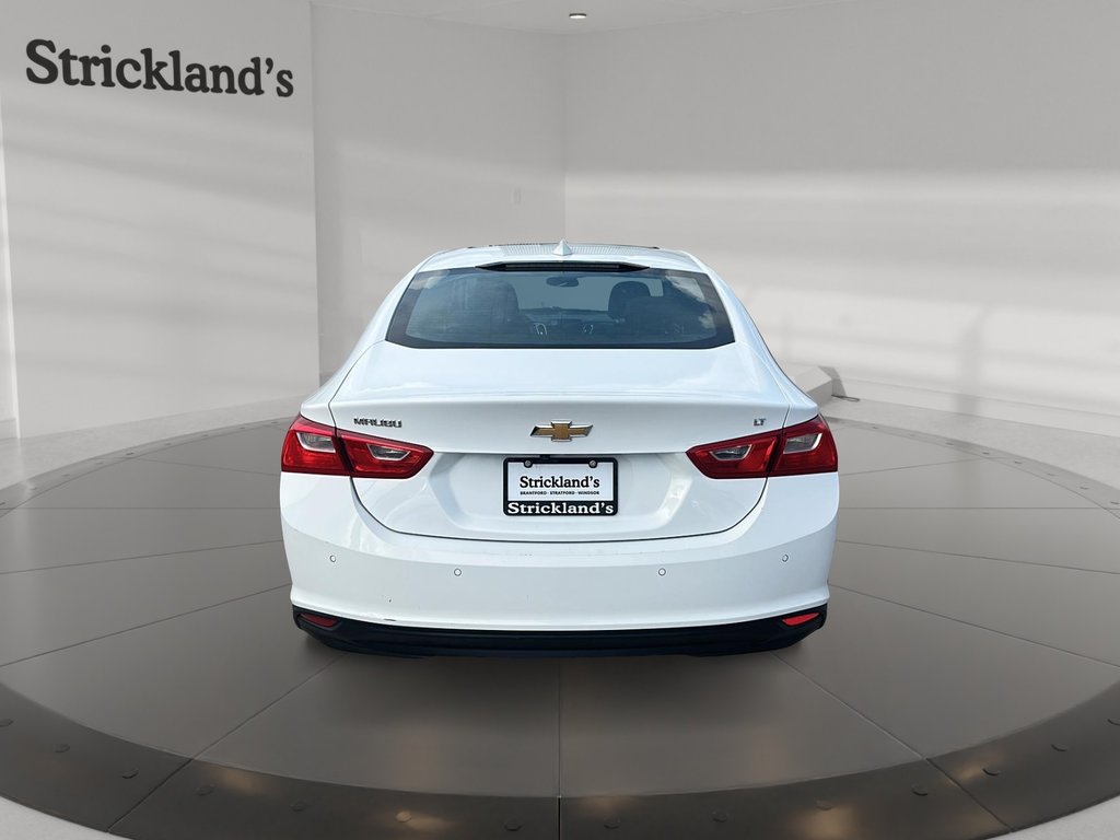 2023 Chevrolet Malibu LT in Stratford, Ontario - 3 - w1024h768px