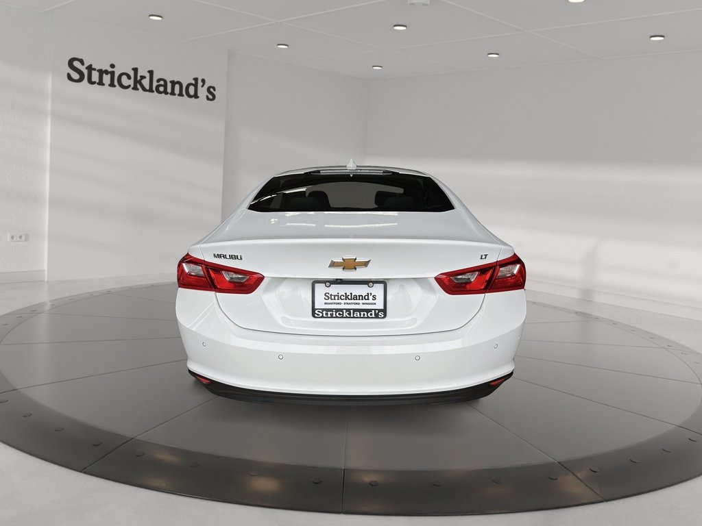 2023 Chevrolet Malibu LT in Stratford, Ontario - 3 - w1024h768px