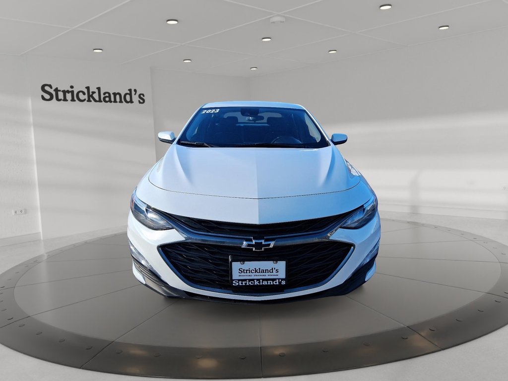 2023 Chevrolet Malibu LT in Stratford, Ontario - 2 - w1024h768px