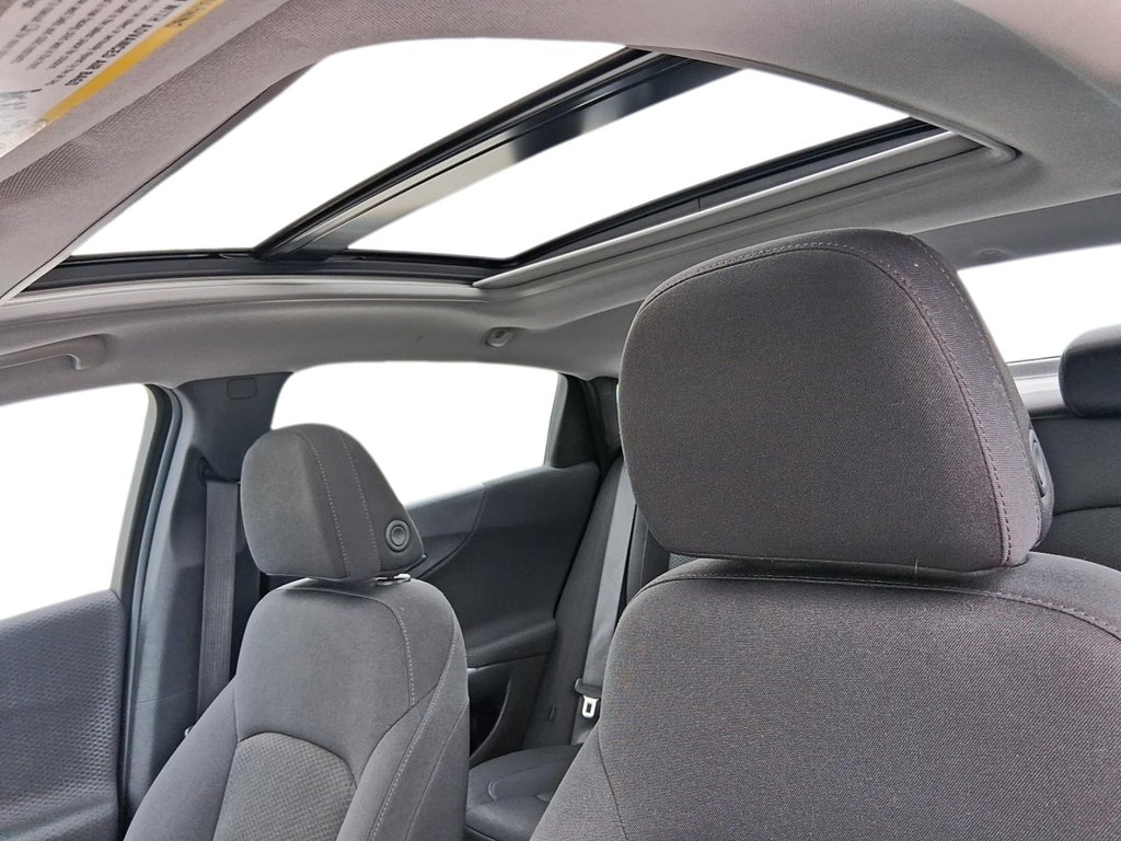 2023 Chevrolet Malibu LT in Stratford, Ontario - 18 - w1024h768px