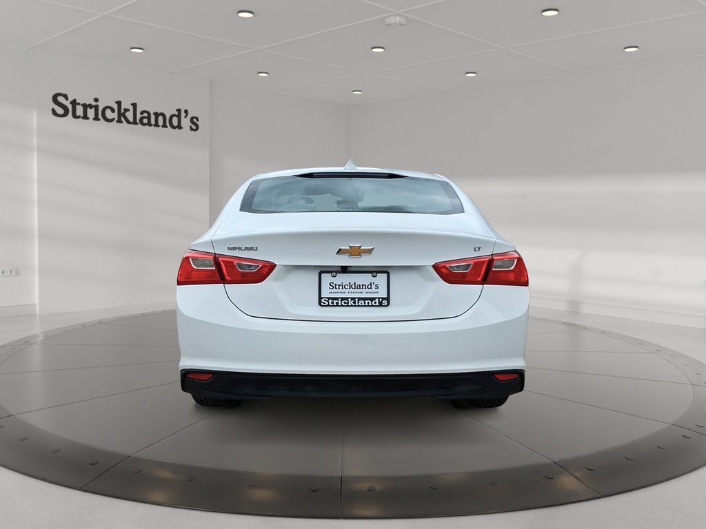 2023 Chevrolet Malibu LT in Stratford, Ontario - 3 - w1024h768px