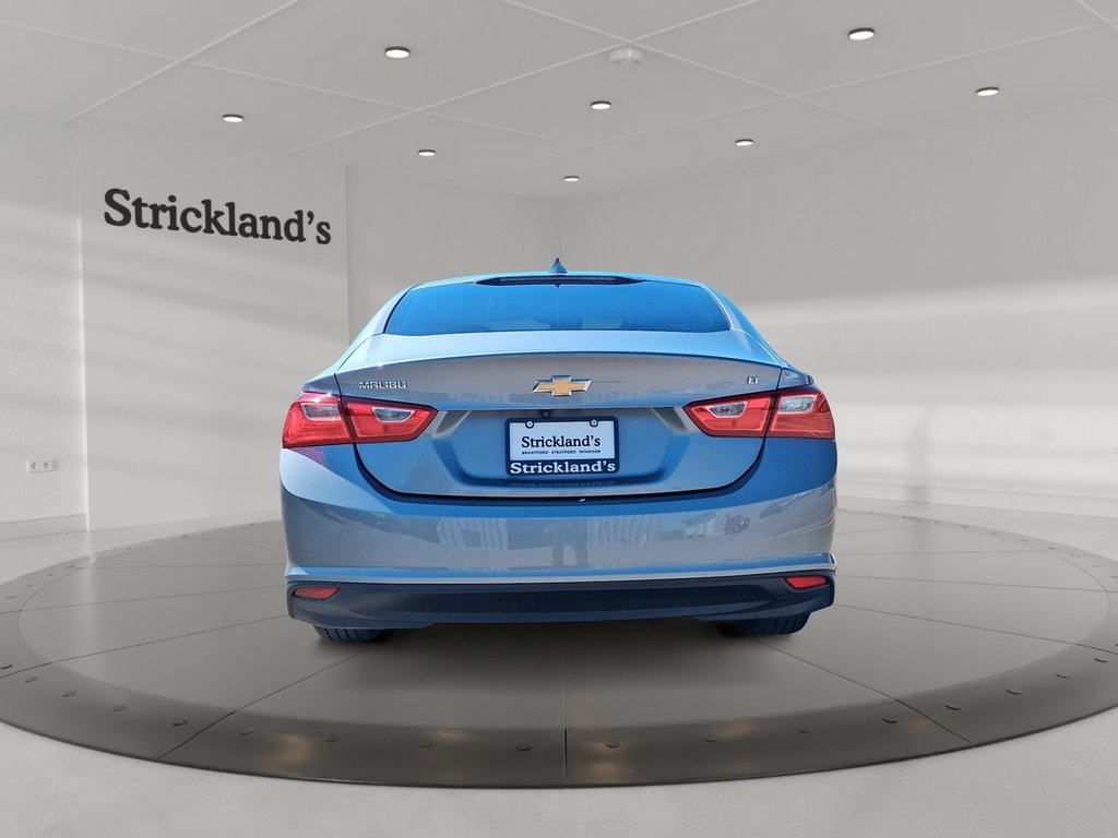 2023 Chevrolet Malibu LT in Stratford, Ontario - 3 - w1024h768px