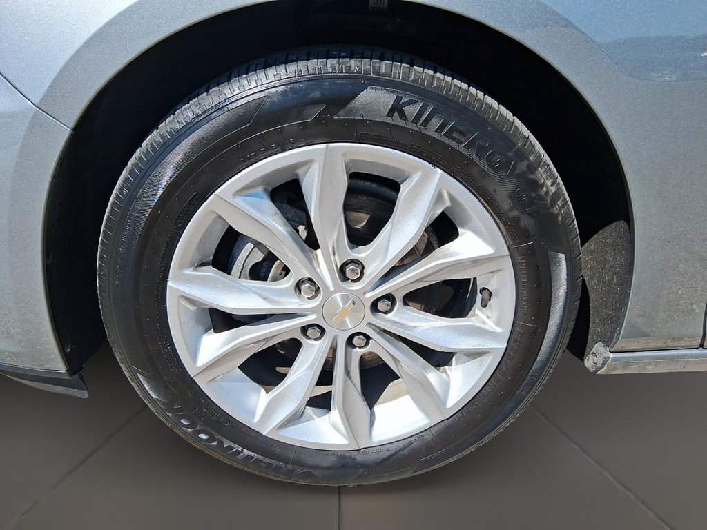 2023 Chevrolet Malibu LT in Stratford, Ontario - 7 - w1024h768px