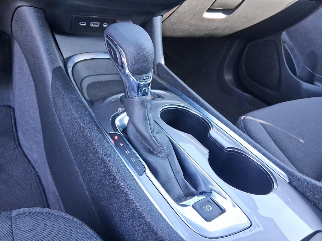 2024 Chevrolet Malibu 1LT in Stratford, Ontario - 16 - w1024h768px