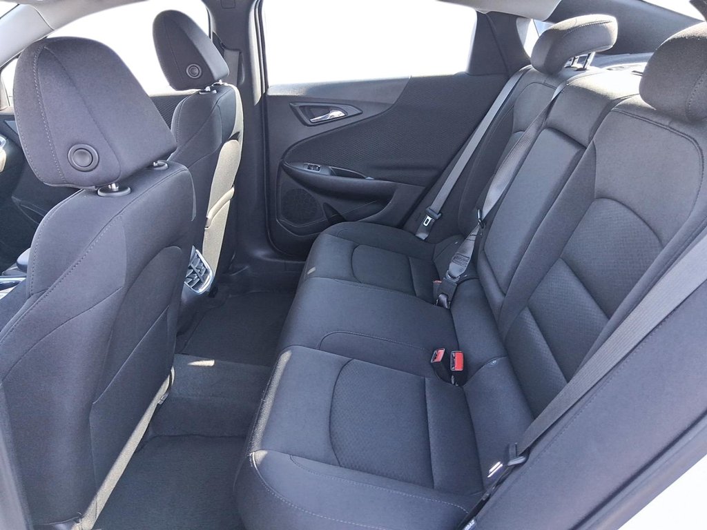 2024 Chevrolet Malibu 1LT in Stratford, Ontario - 9 - w1024h768px