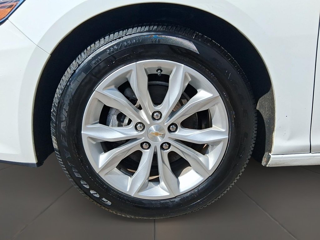 2024 Chevrolet Malibu 1LT in Stratford, Ontario - 7 - w1024h768px