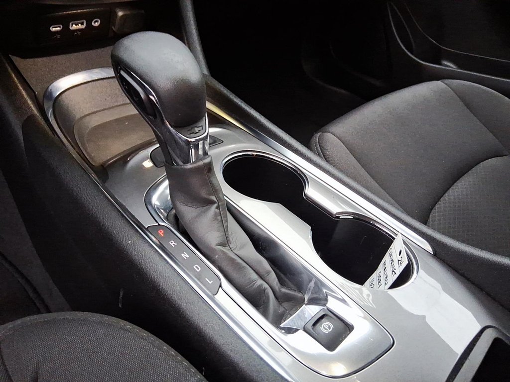 2024 Chevrolet Malibu 1LT in Stratford, Ontario - 16 - w1024h768px