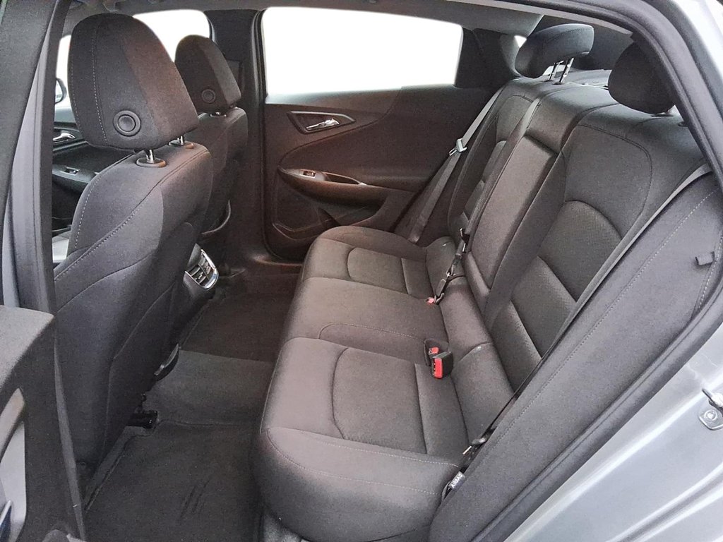 2024 Chevrolet Malibu 1LT in Stratford, Ontario - 9 - w1024h768px