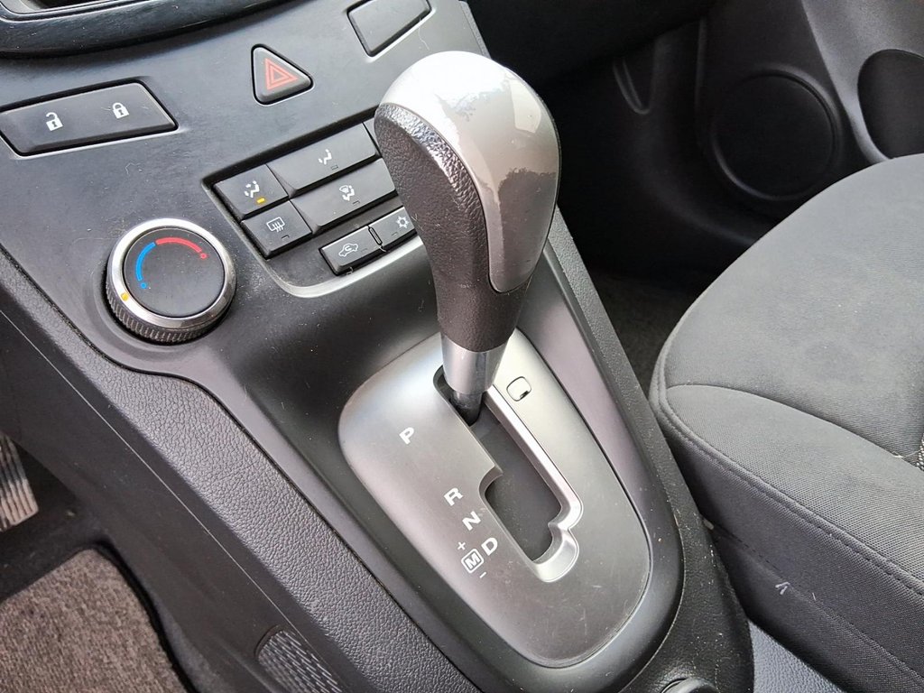 2012 Chevrolet Orlando LT in Stratford, Ontario - 18 - w1024h768px