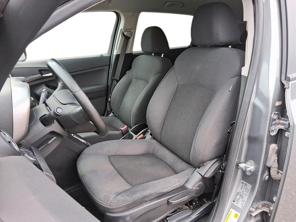2012 Chevrolet Orlando LT in Stratford, Ontario - 9 - w1024h768px